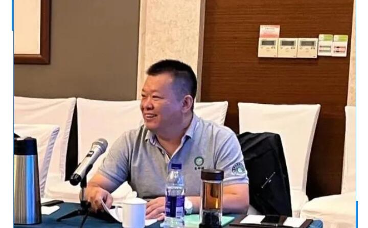 為激發(fā)員工工作積極性，激勵員工完成公司各項(xiàng)目標(biāo)，促進(jìn)公司與員工的雙贏發(fā)展，集團(tuán)總經(jīng)理孫寧波宣貫激勵政策。.jpg
